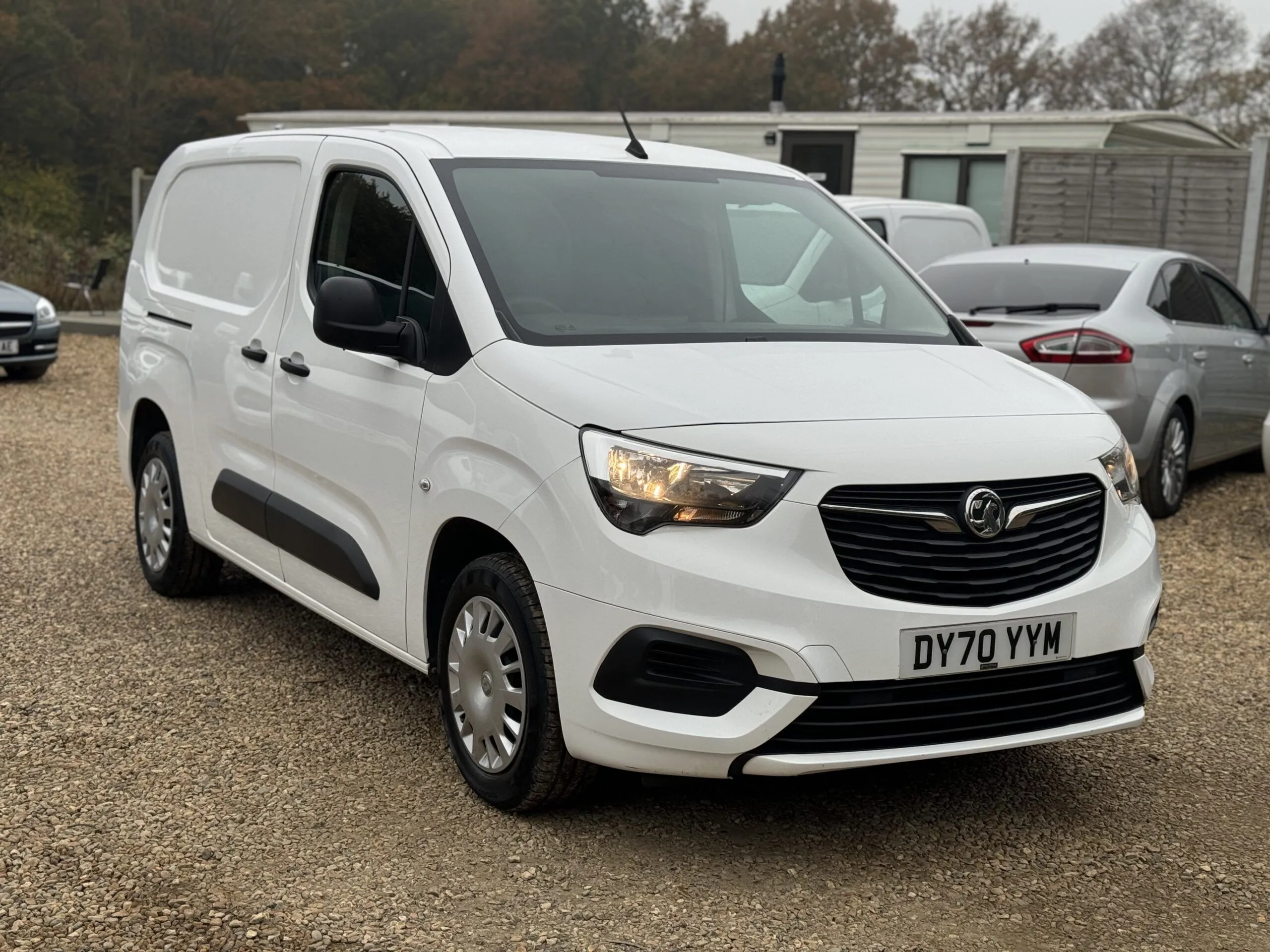 
								Vauxhall Combo 1.5 Turbo D 2300 Sportive L2 H1 Euro 6 full									