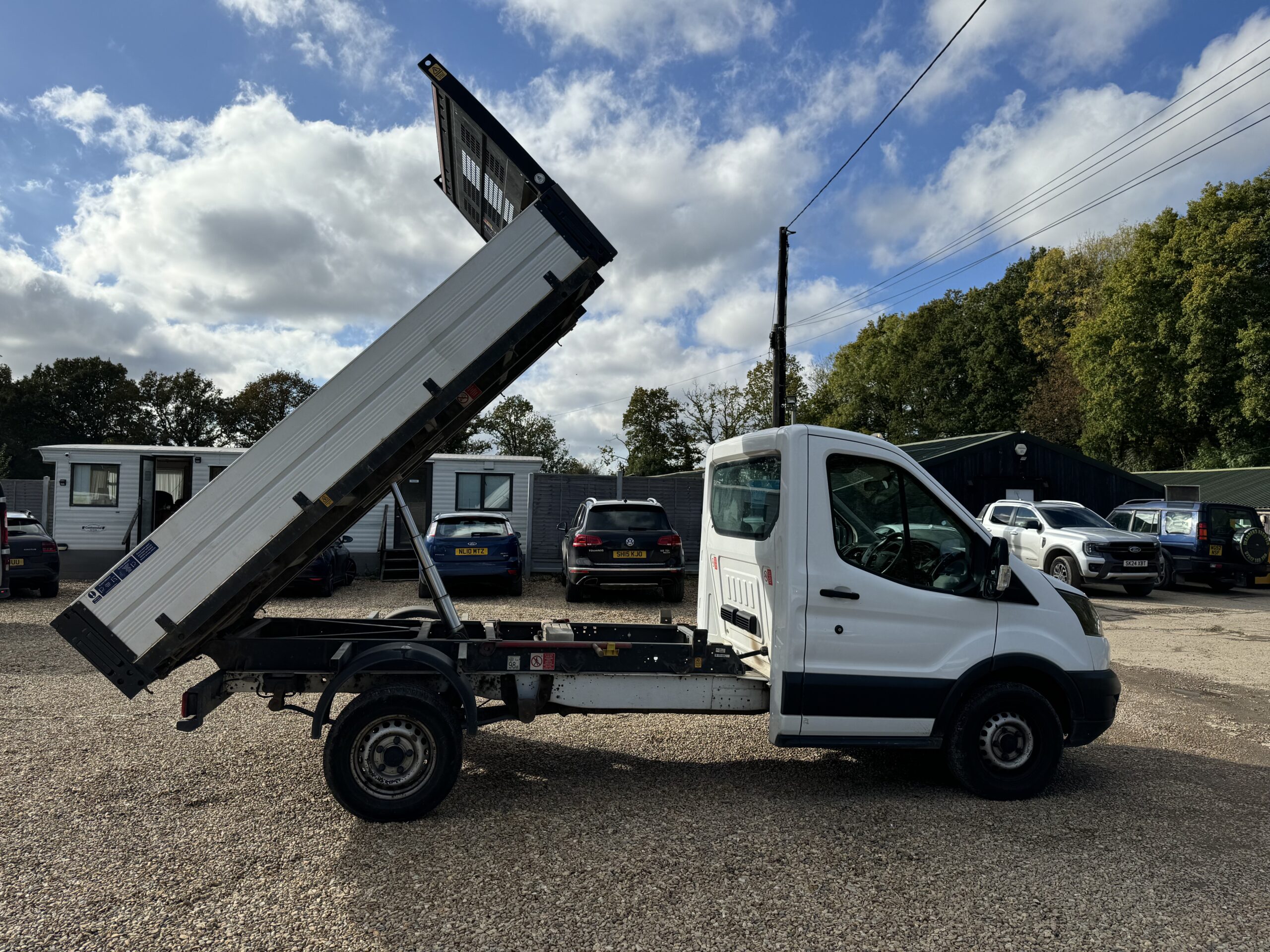 
								Ford Transit 2.0 350 EcoBlue 3-Way Tipper RWD L2 Euro 6 full									