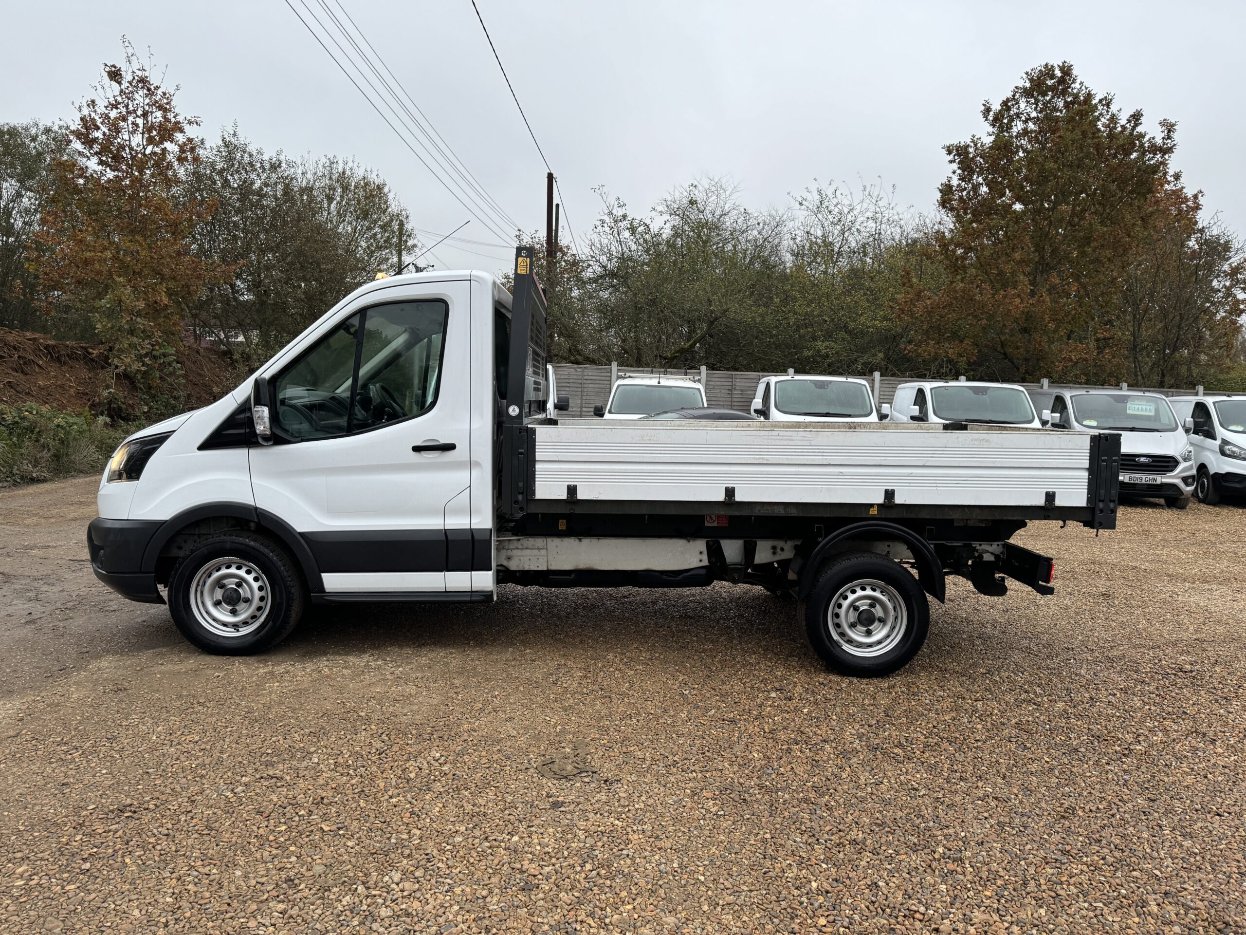 
								Ford Transit 2.0 350 EcoBlue 1-Way Tipper RWD L2 Euro 6 2dr (1-Stop) full									