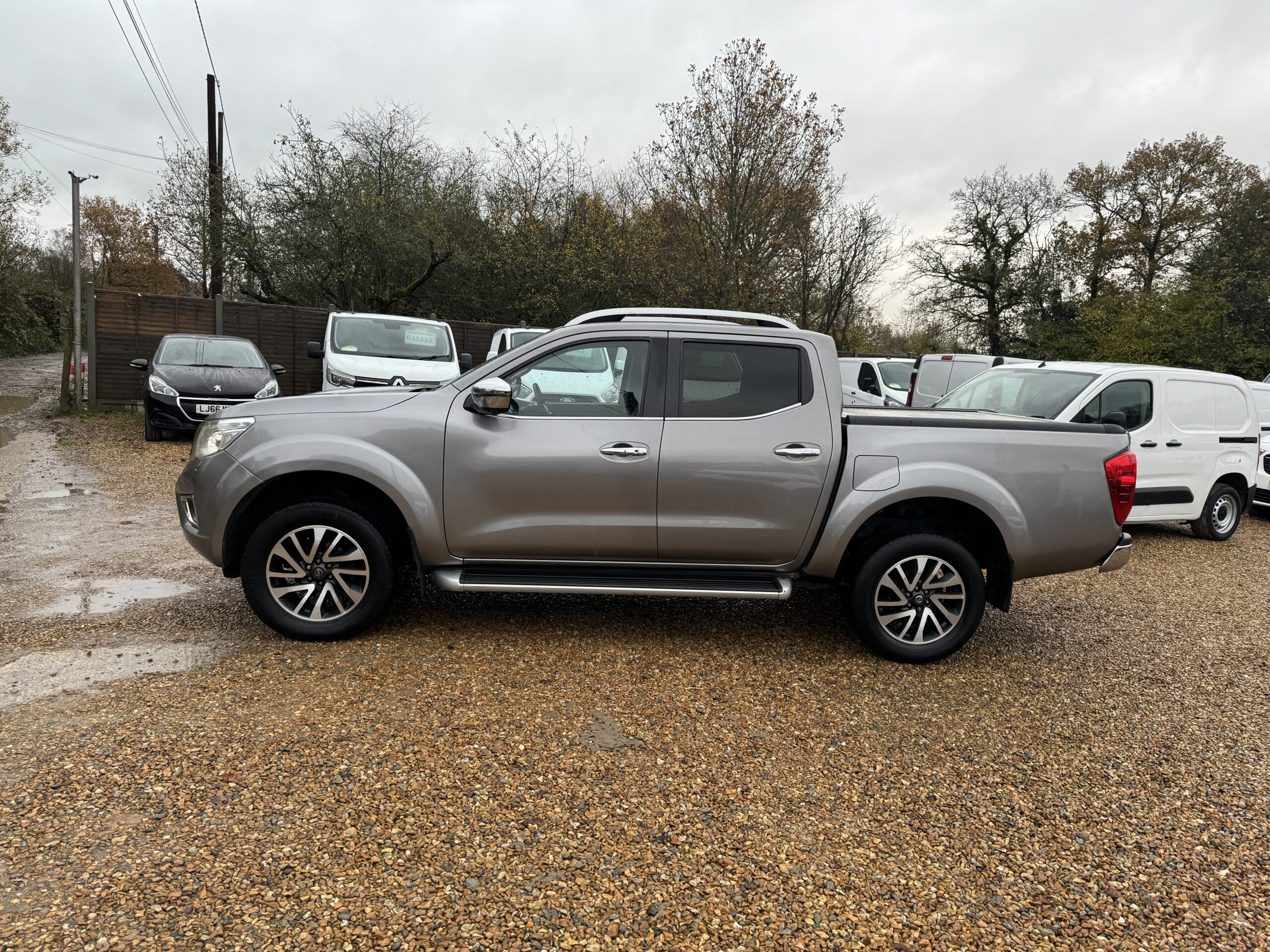 
								Nissan Navara 2.3 dCi Tekna Auto 4WD Euro 6 full									