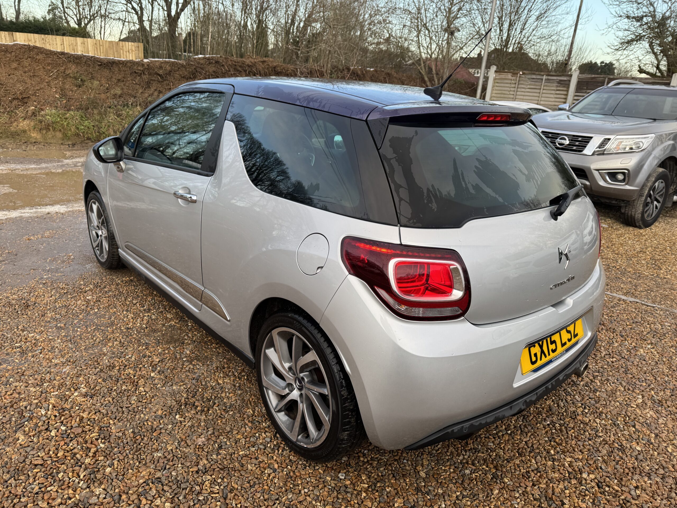 
								Citroen DS3 1.2 PureTech DStyle Plus Euro 6 full									