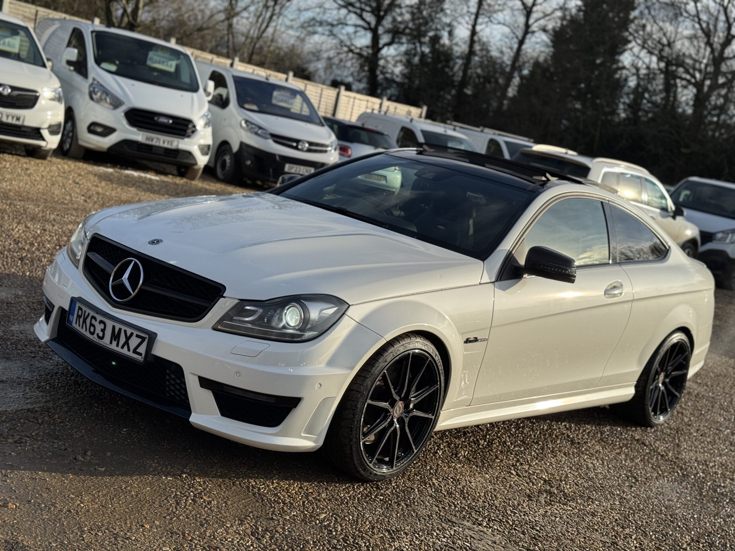 
								Mercedes-Benz C Class 6.3 C63 V8 AMG Edition 125 SpdS MCT full									