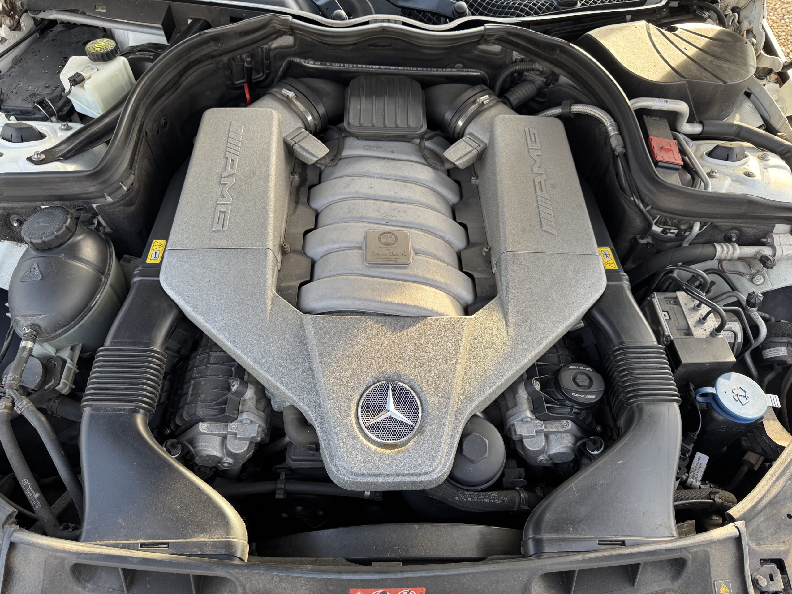 
								Mercedes-Benz C Class 6.3 C63 V8 AMG Edition 125 SpdS MCT full									