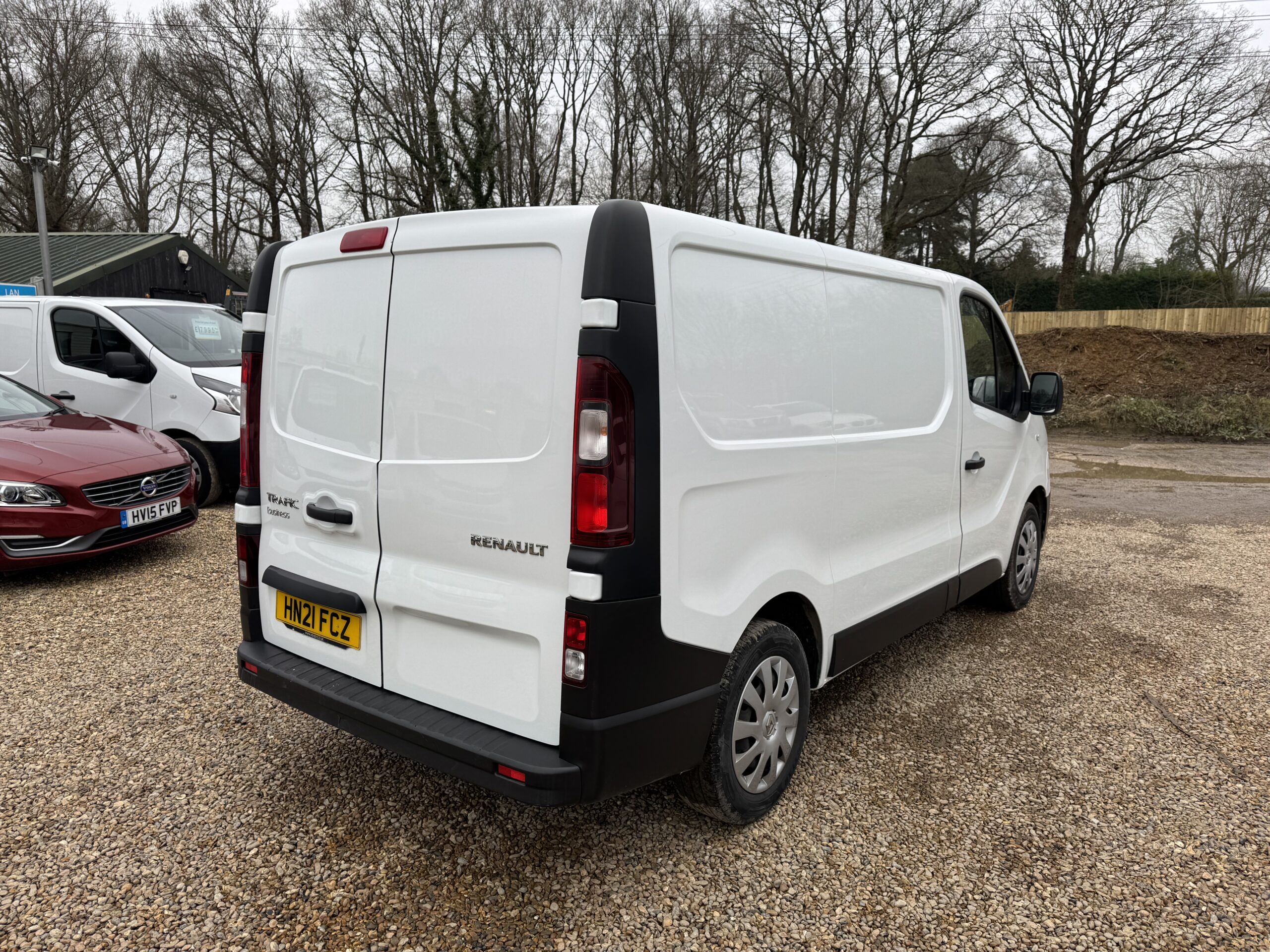 
								Renault Trafic 2.0 dCi ENERGY 28 Business SWB Standard Roof Euro 6 full									