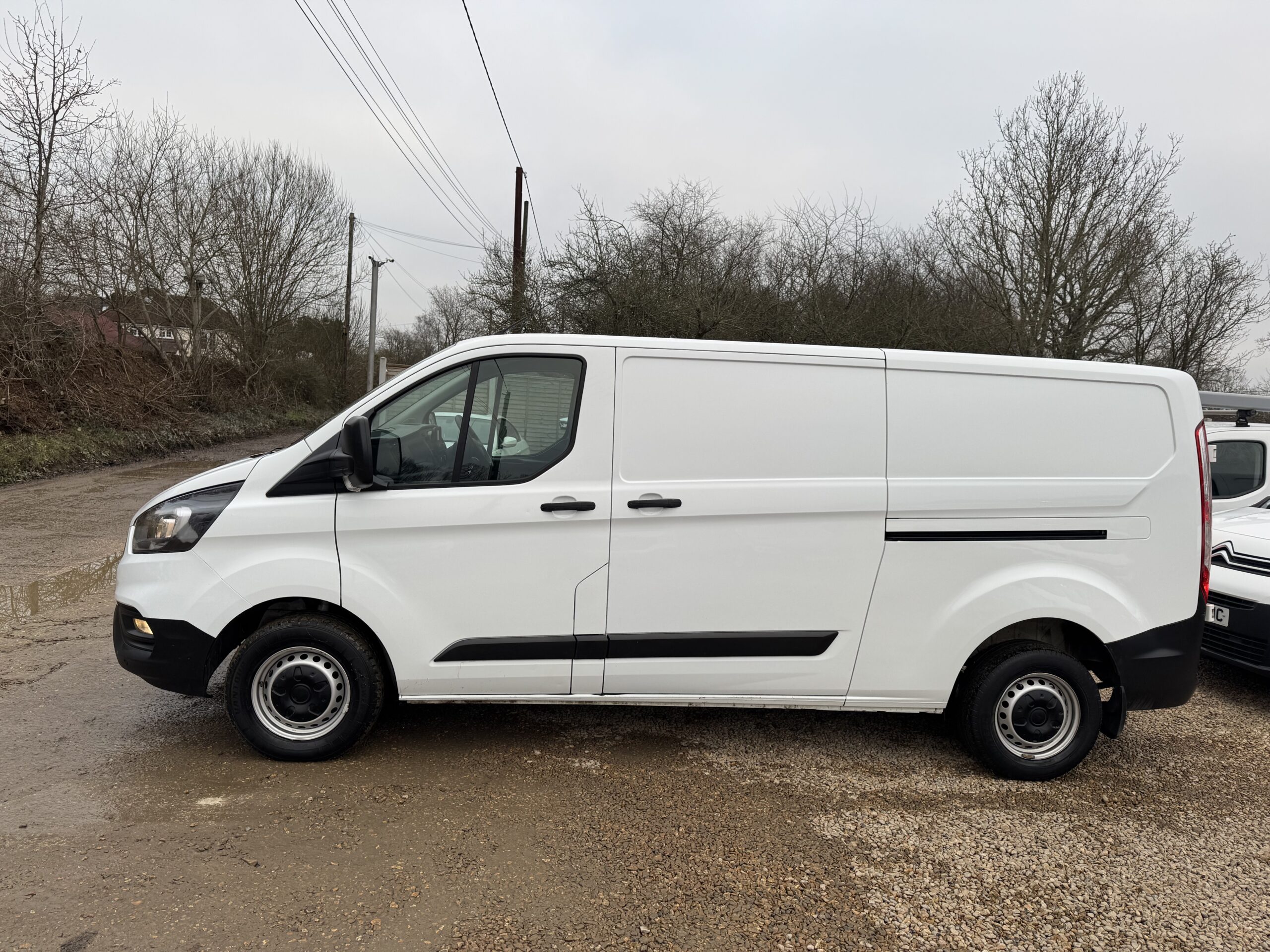 
								Ford Transit Custom 2.0 300 EcoBlue Leader L2 H1 Euro 6 full									