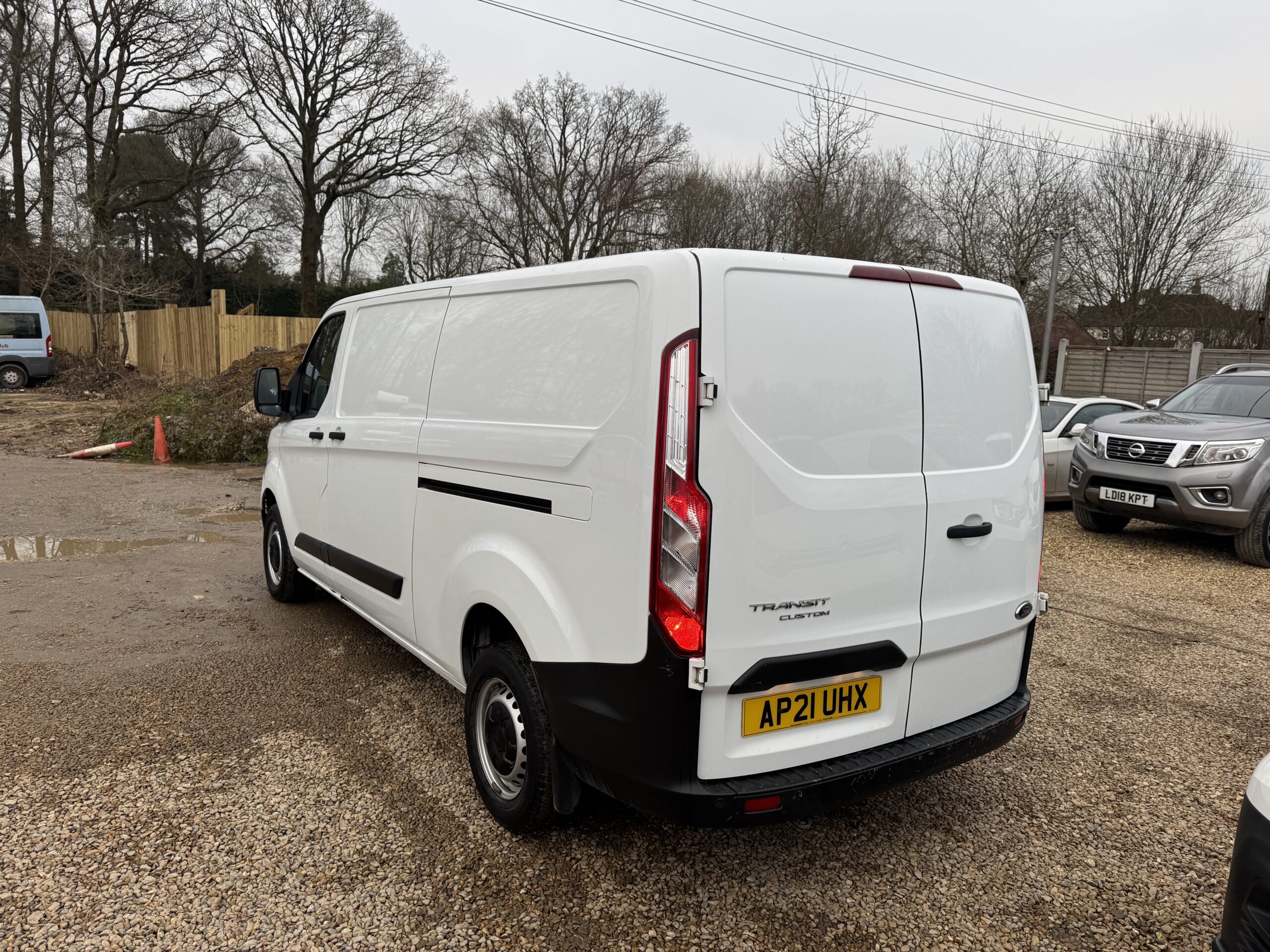 
								Ford Transit Custom 2.0 300 EcoBlue Leader L2 H1 Euro 6 full									