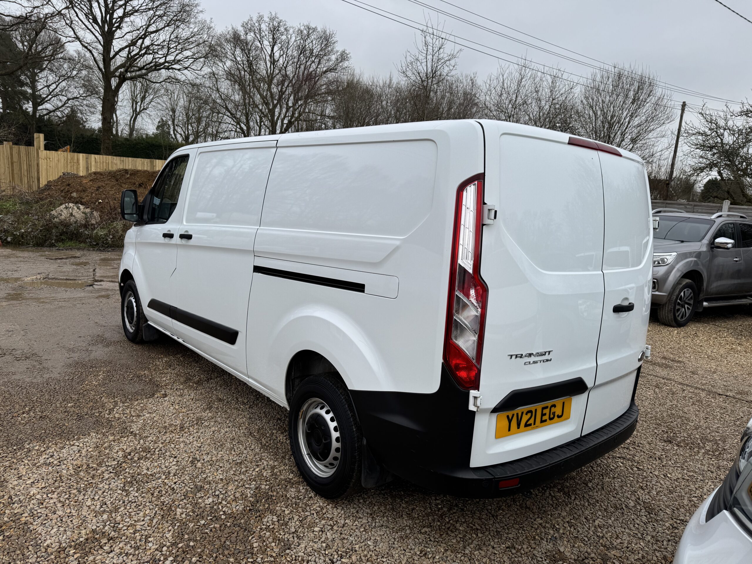 
								Ford Transit Custom 2.0 300 EcoBlue Leader L2 H1 Euro 6 full									