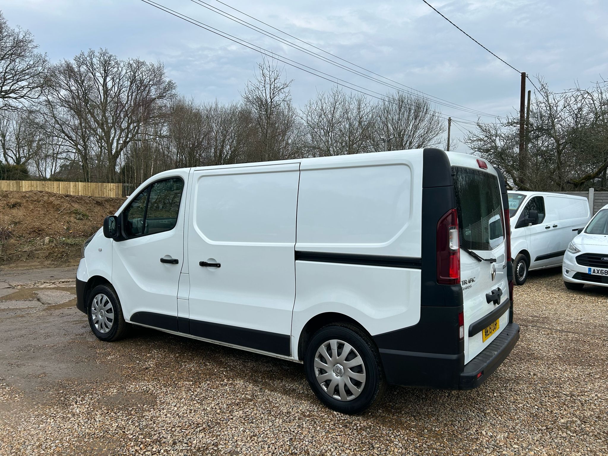 
								Renault Trafic 1.6 dCi 29 Business SWB Standard Roof Euro 6 full									