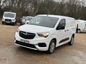 Vauxhall Combo 1.5 Turbo D 2300 Sportive L2 H1 Euro 6