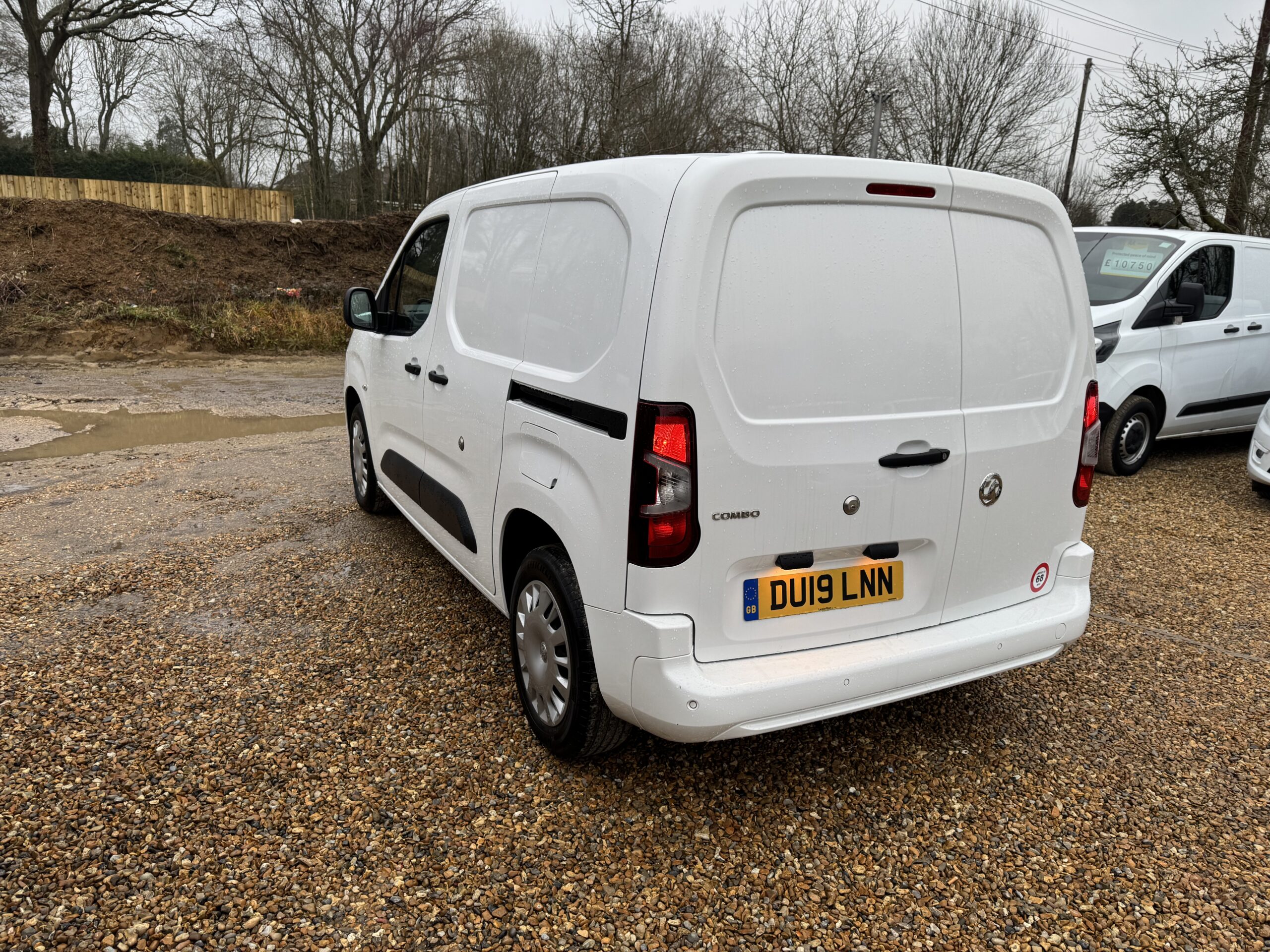 
								Vauxhall Combo 1.6 Turbo D 2000 Sportive L1 H1 Euro 6 full									