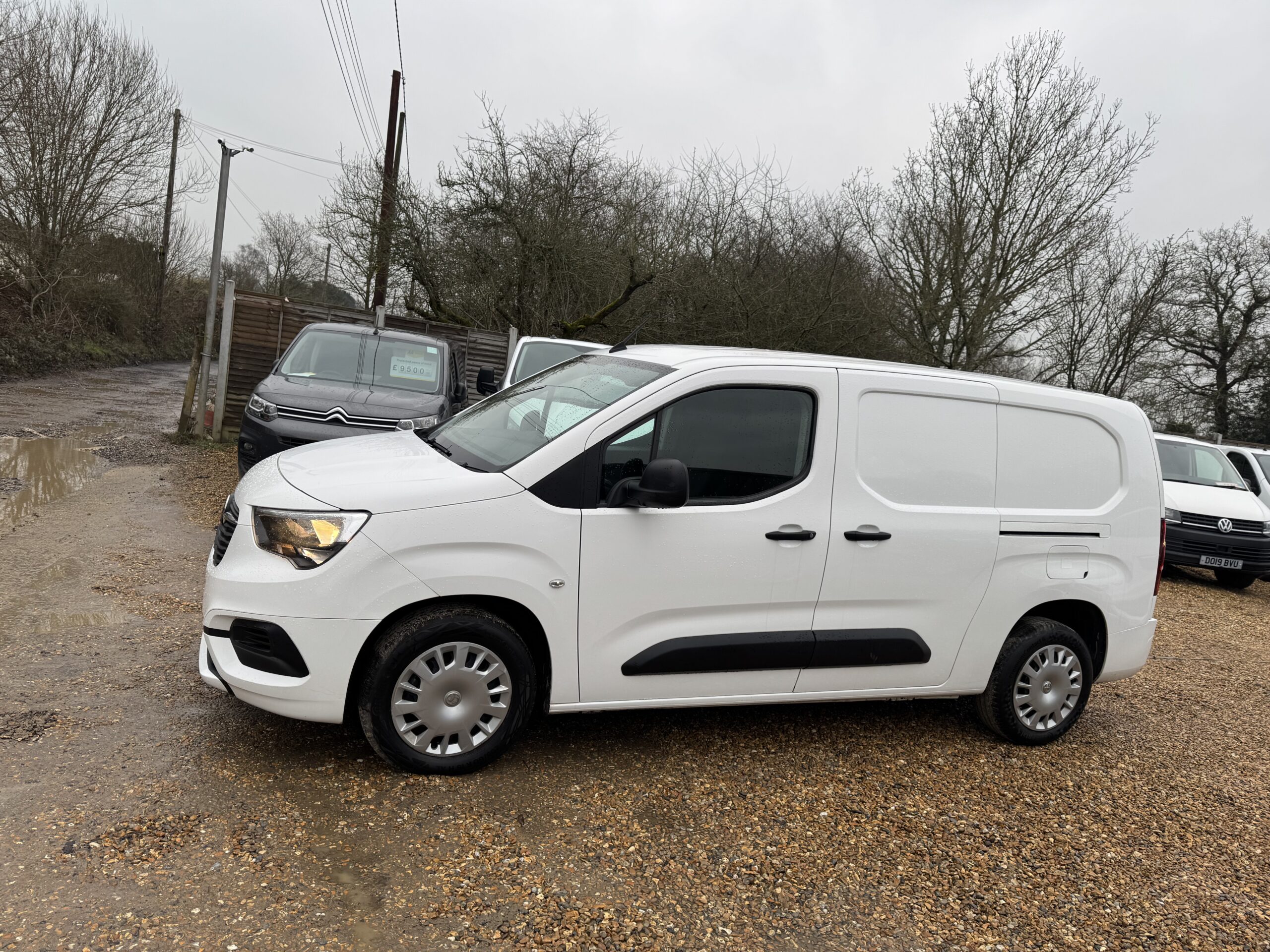 
								Vauxhall Combo 1.5 Turbo D 2300 Sportive L2 H1 Euro 6 full									