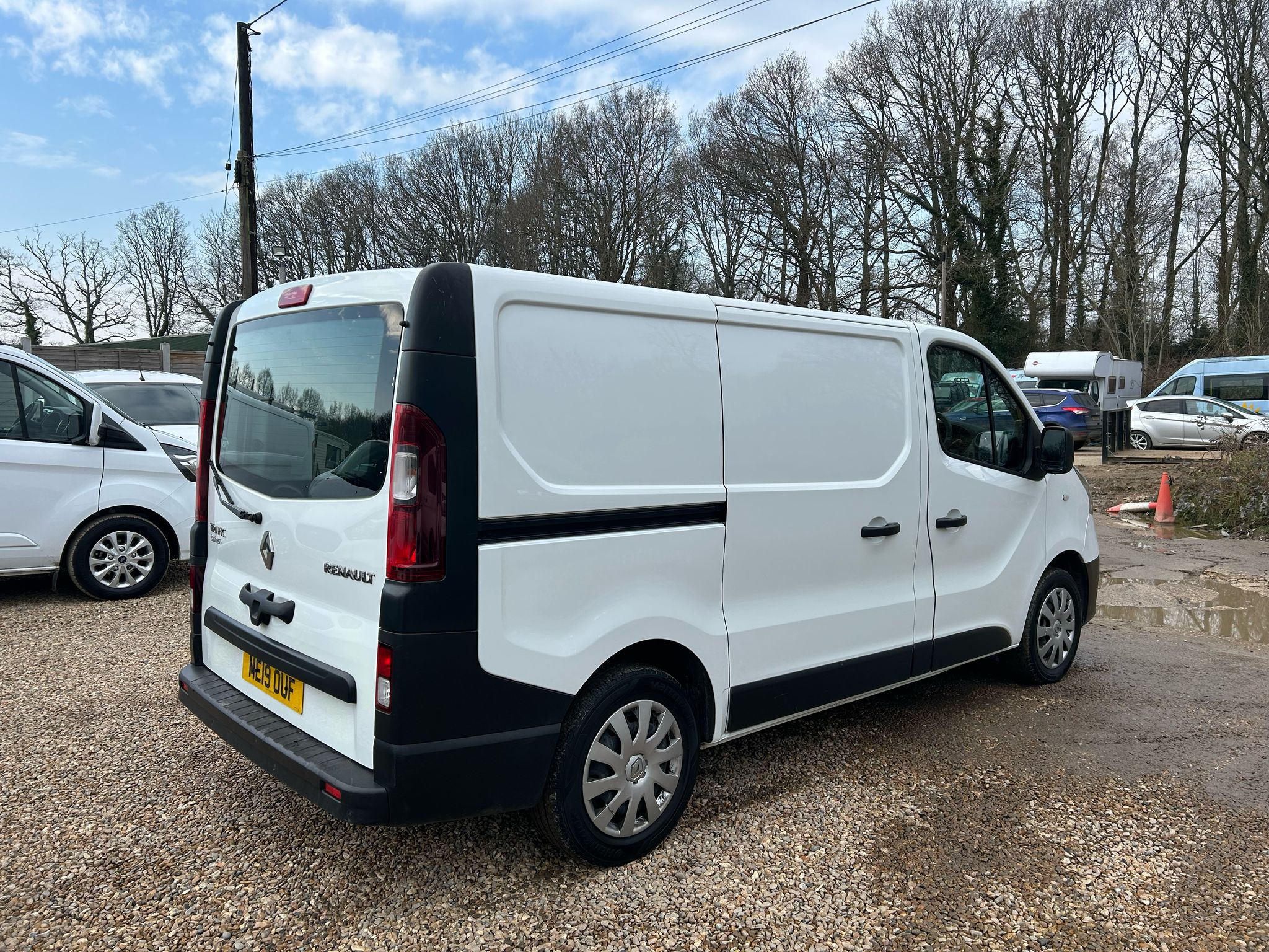 
								Renault Trafic 1.6 dCi 29 Business SWB Standard Roof Euro 6 full									