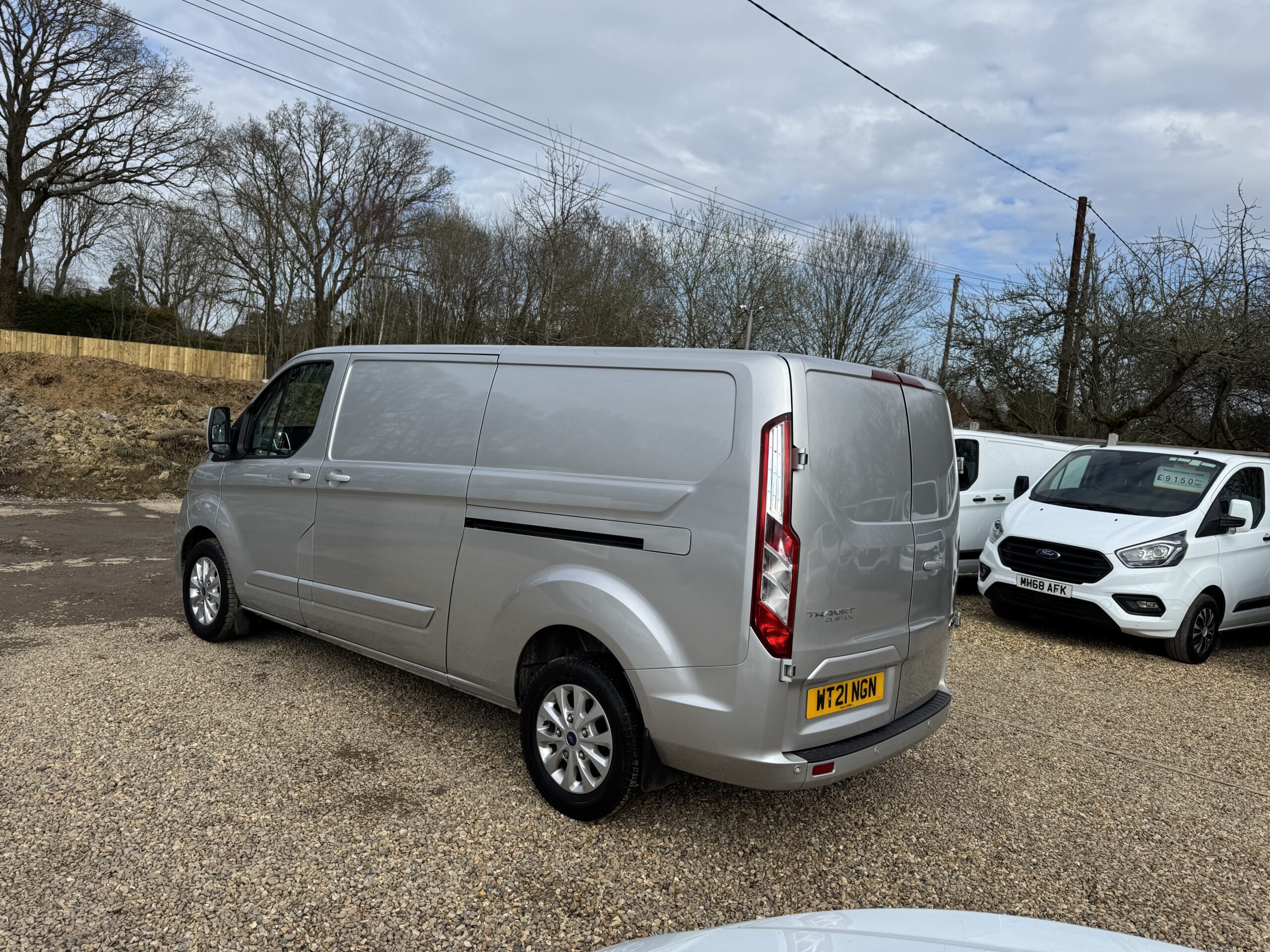 
								Ford Transit Custom 2.0 300 EcoBlue Limited L2 H1 Euro 6 full									