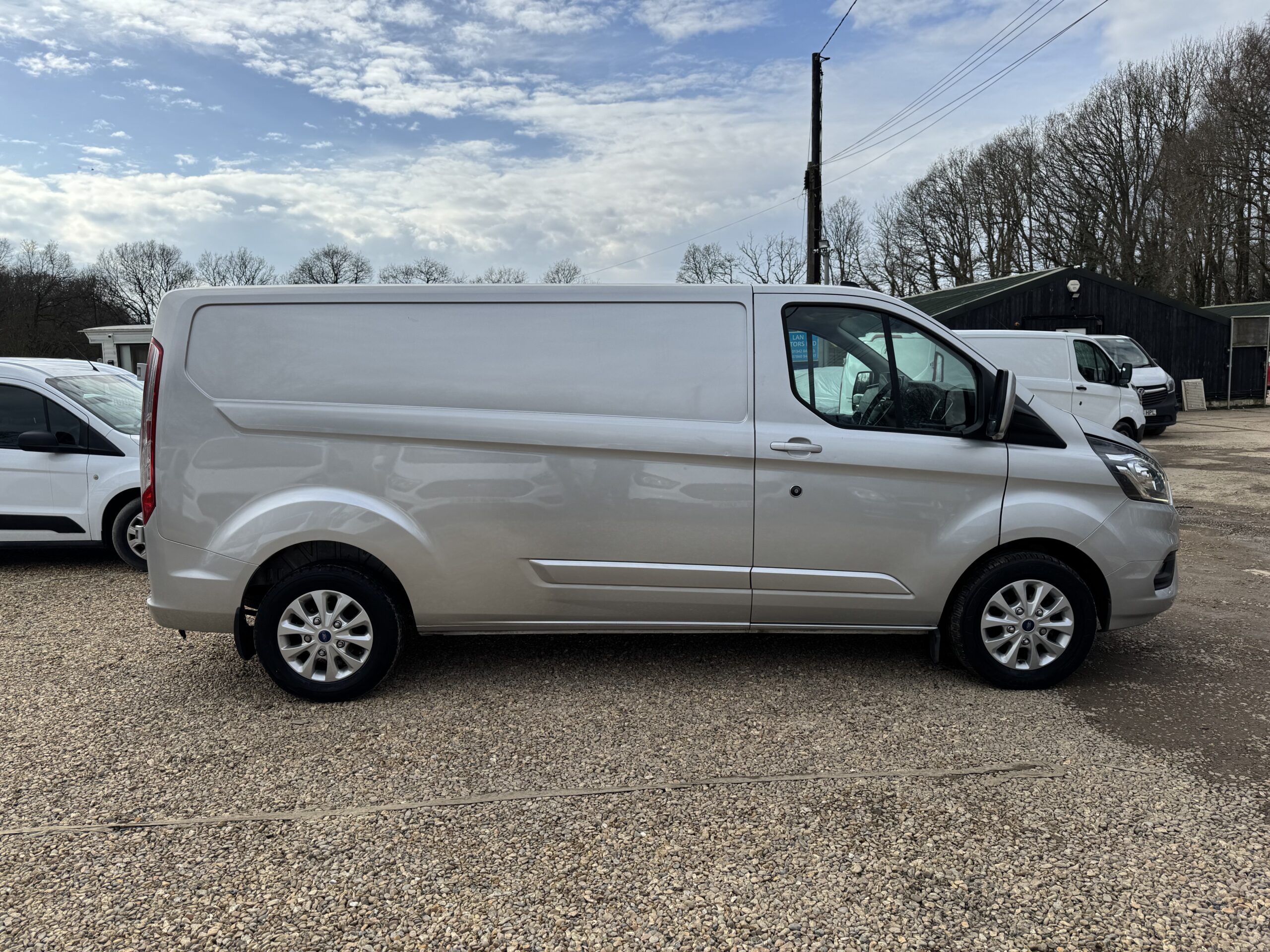 
								Ford Transit Custom 2.0 300 EcoBlue Limited L2 H1 Euro 6 full									